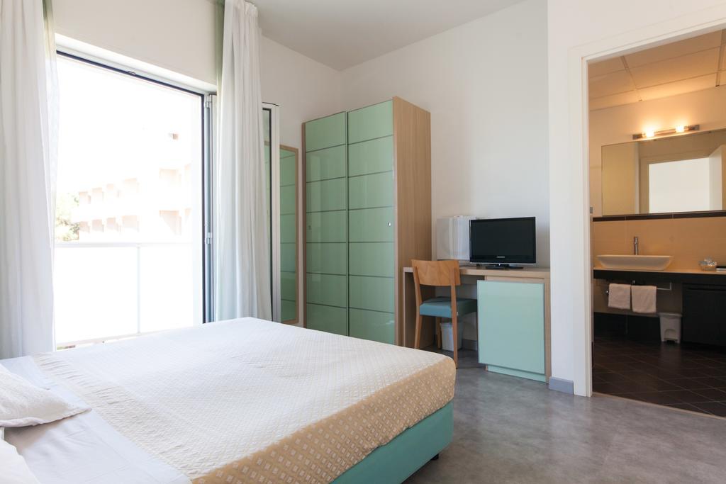 Hotel Sahara Milano Marittima Bilik gambar