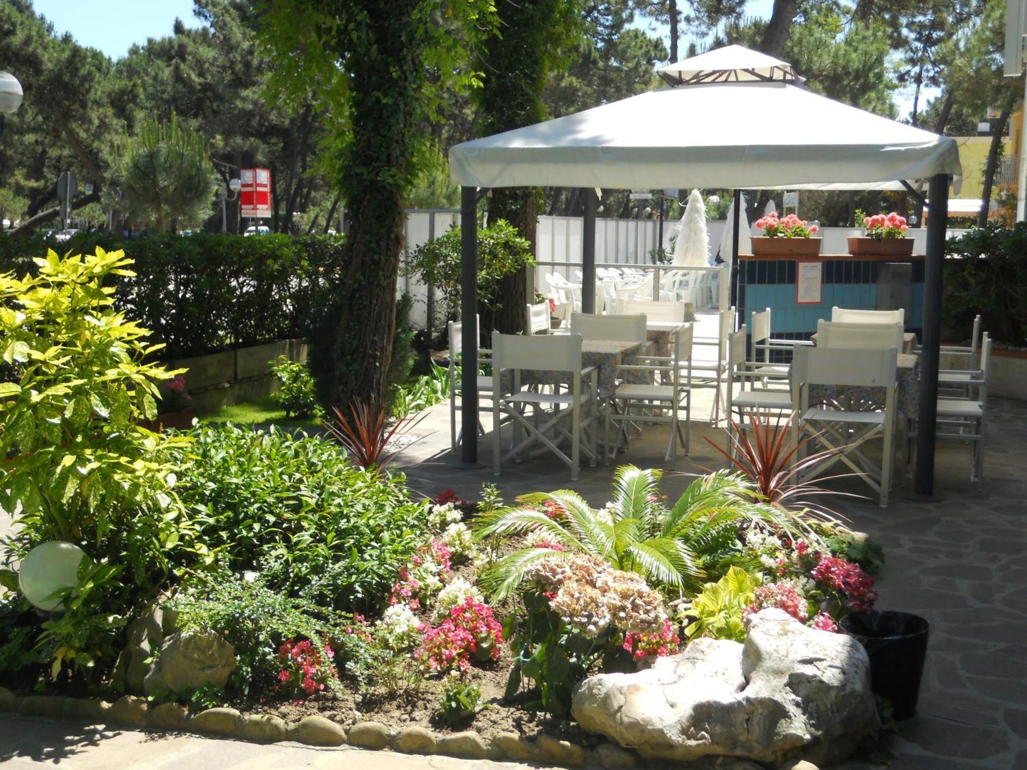 Hotel Sahara Milano Marittima Luaran gambar