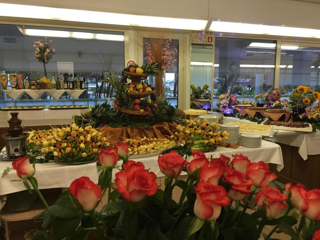 Hotel Sahara Milano Marittima Luaran gambar