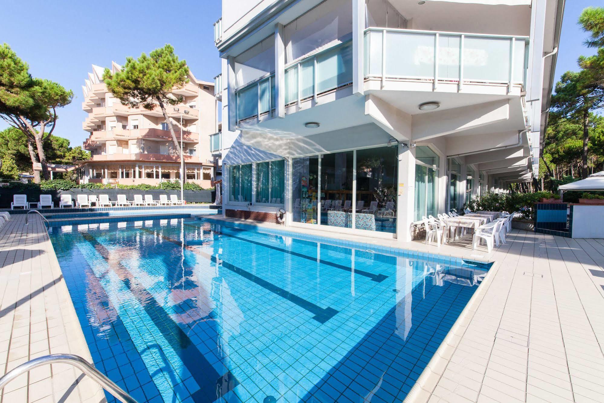 Hotel Sahara Milano Marittima Luaran gambar