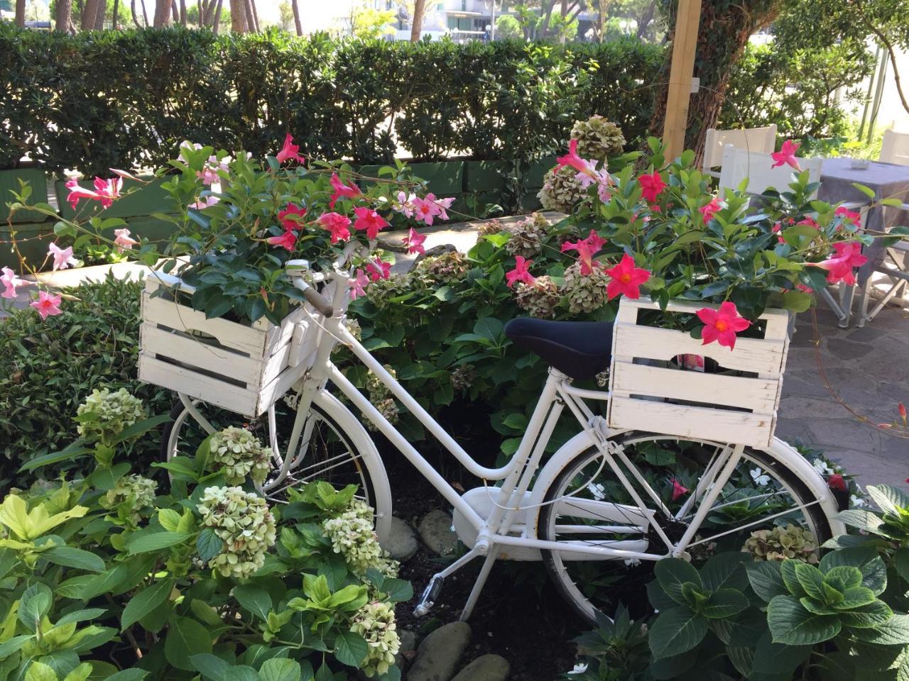 Hotel Sahara Milano Marittima Luaran gambar