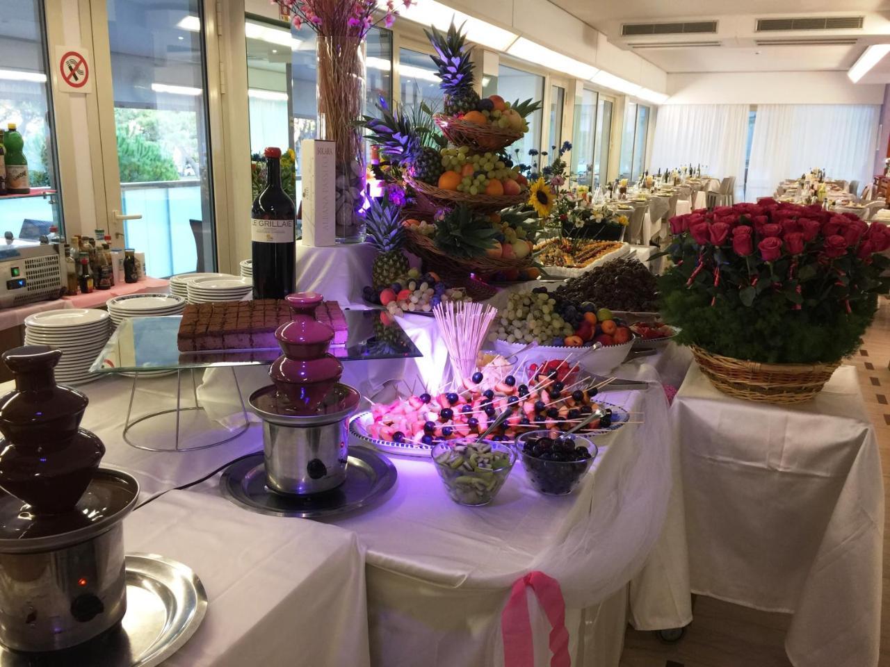 Hotel Sahara Milano Marittima Luaran gambar